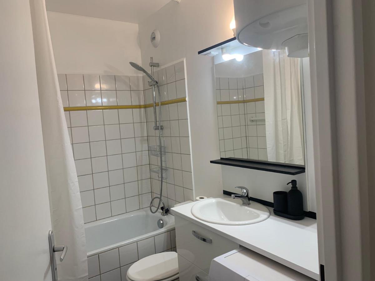 Studio Tivoli La Tour Дижон Екстериор снимка