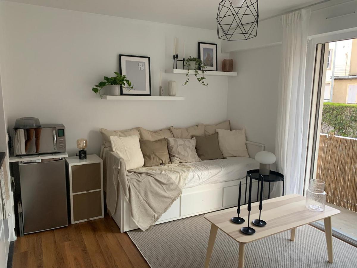Studio Tivoli La Tour Дижон Екстериор снимка